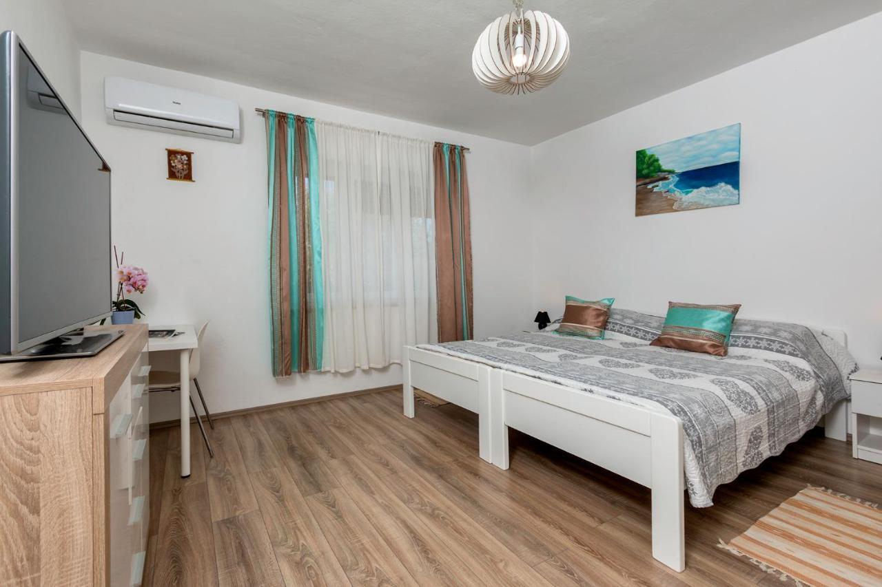 Apartman Bukarica Pula Exterior foto